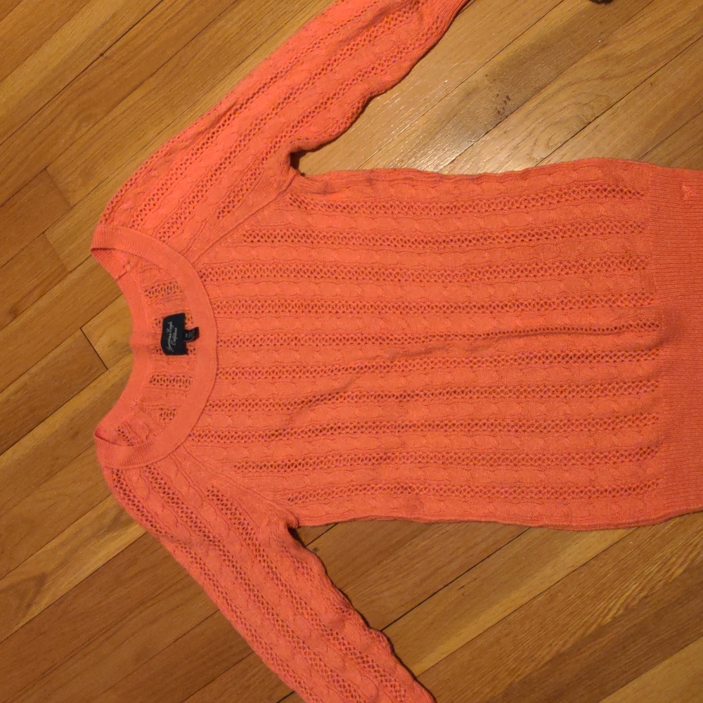 American Eagle sweater